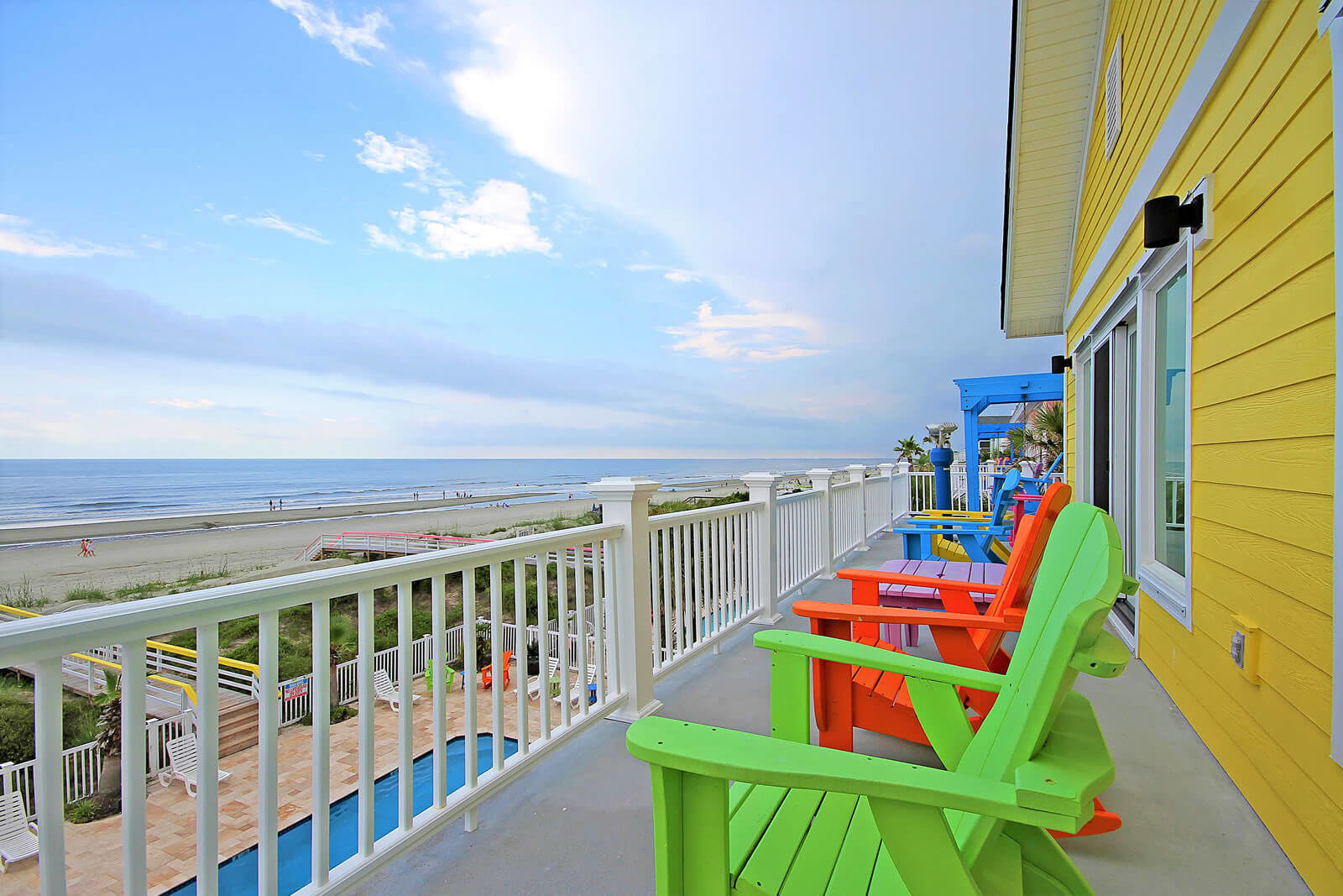 Casa Banana Upper Deck - Isle of Palms, SC