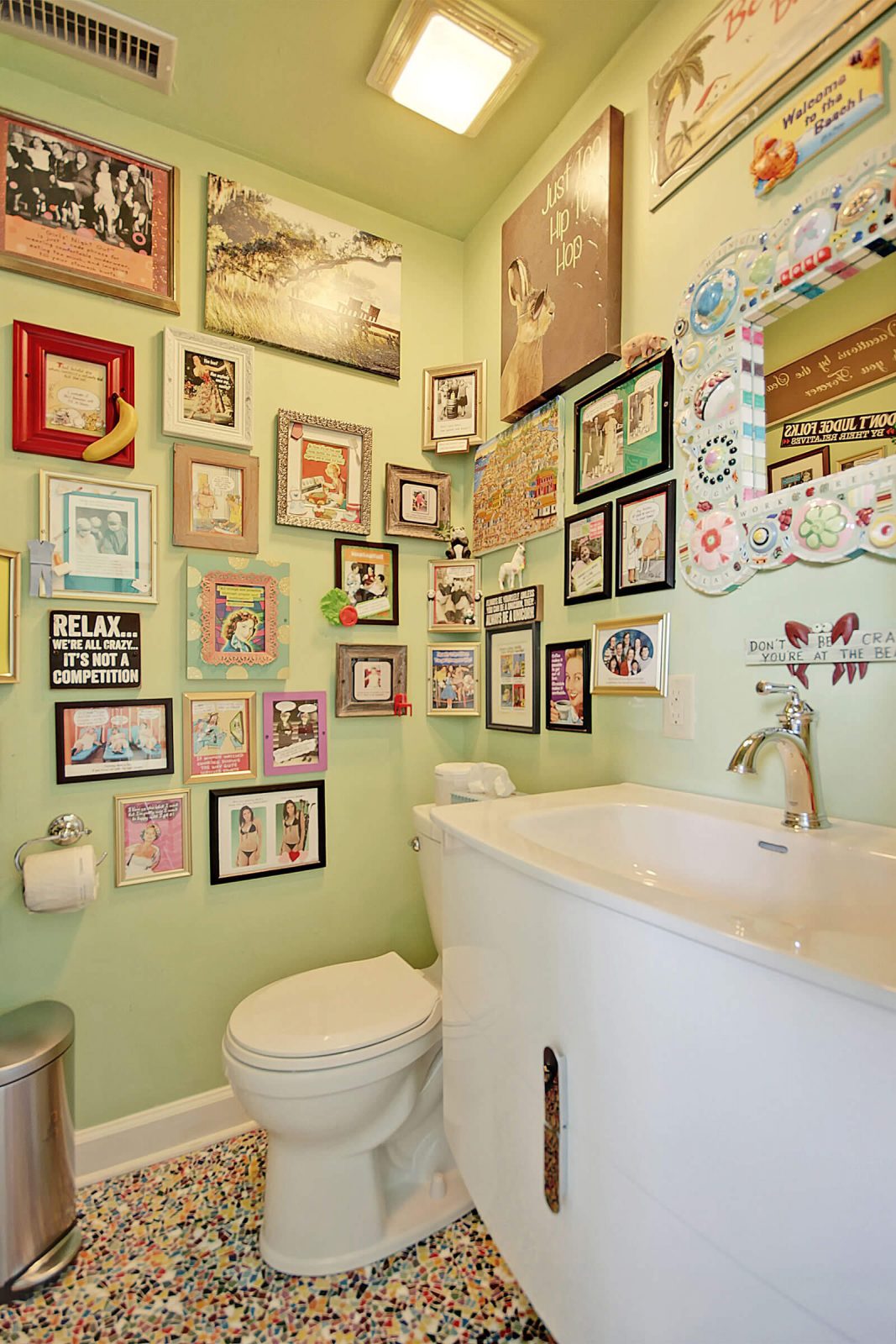 Casa Flamingo Half Bath - Isle of Palms, SC