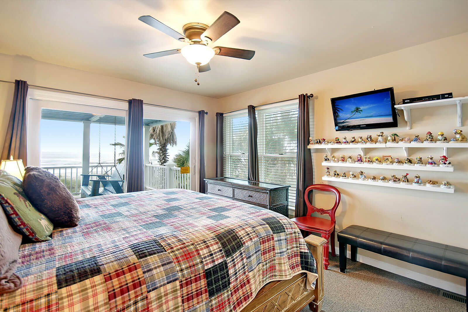 Casa Margarita Dog House Bedroom Ocean View - Isle of Palms, SC