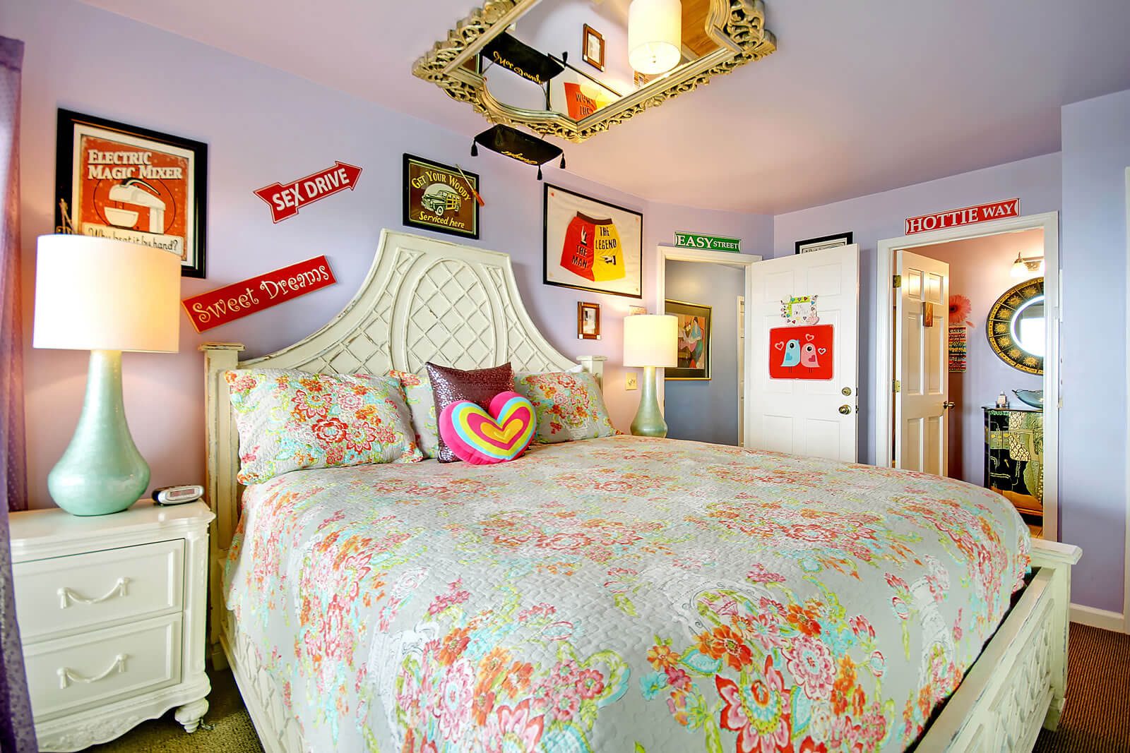 Casa Margarita Love Nest Bedroom - Isle of Palms, SC